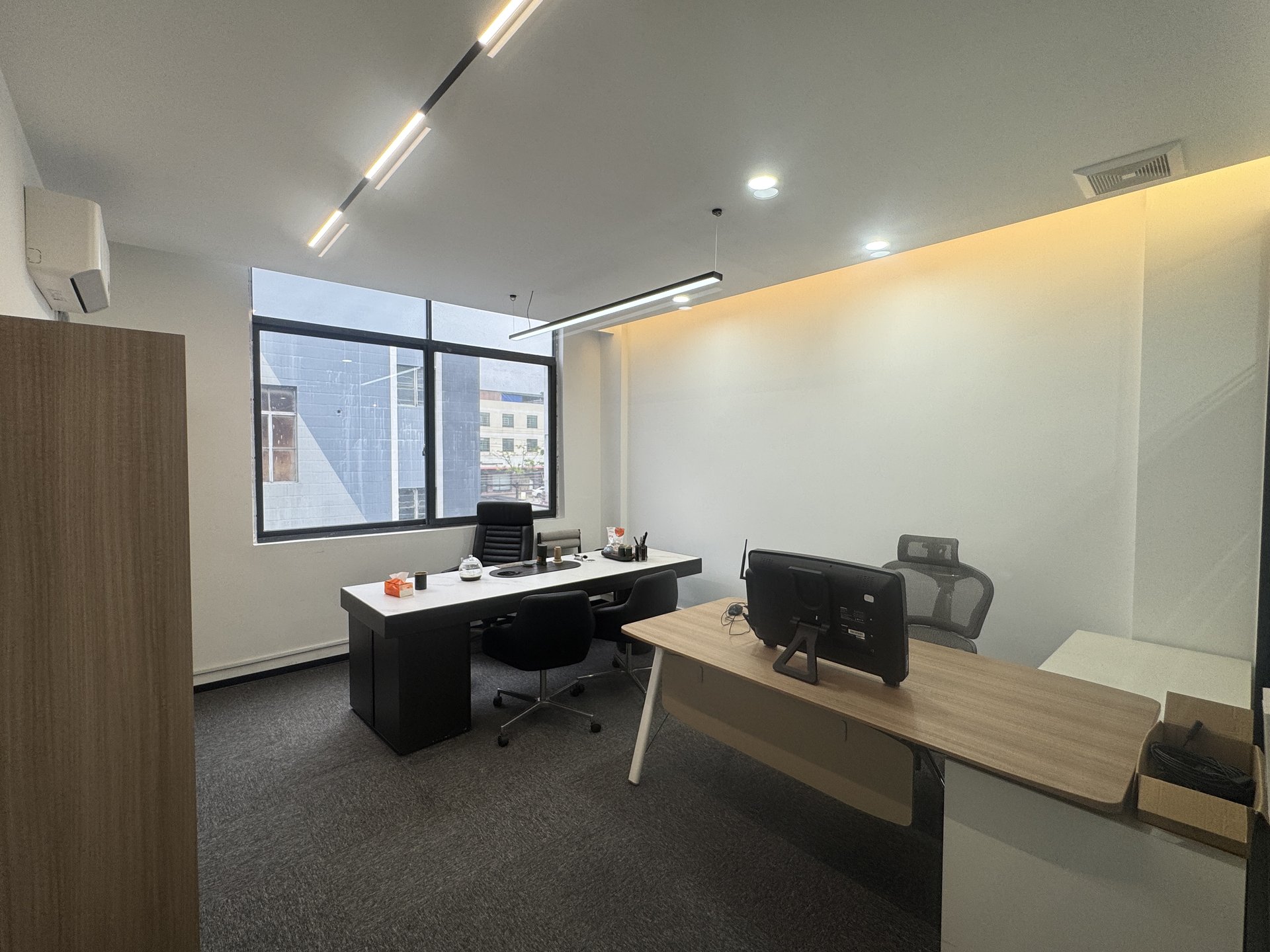 Office photo 2